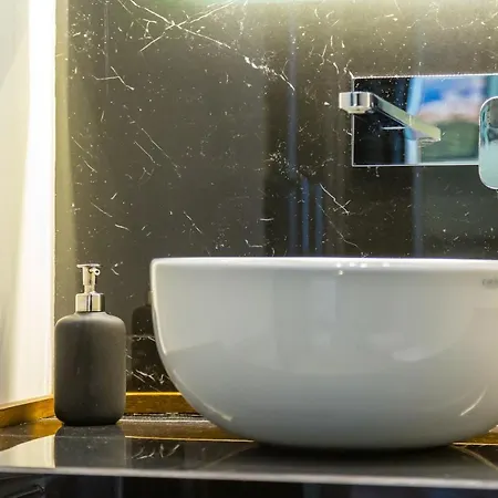 Oda ve Kahvaltı Civico 33 Napoli