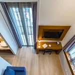 Civico 33 Bed and Breakfast Νάπολη