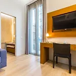 Civico 33 Bed and Breakfast Νάπολη