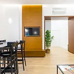 Civico 33 Bed and Breakfast Νάπολη