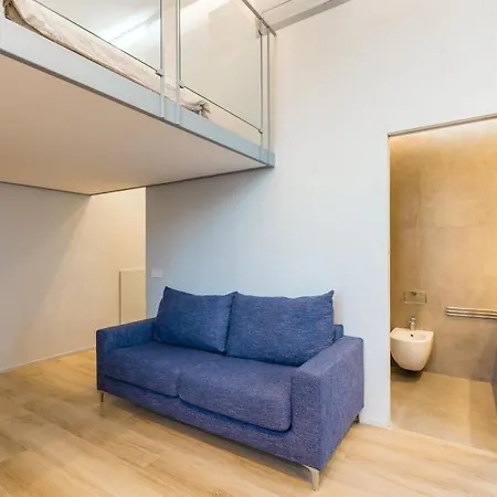 Civico 33 نابولي