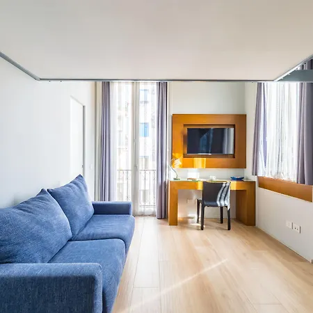 Civico 33 نابولي